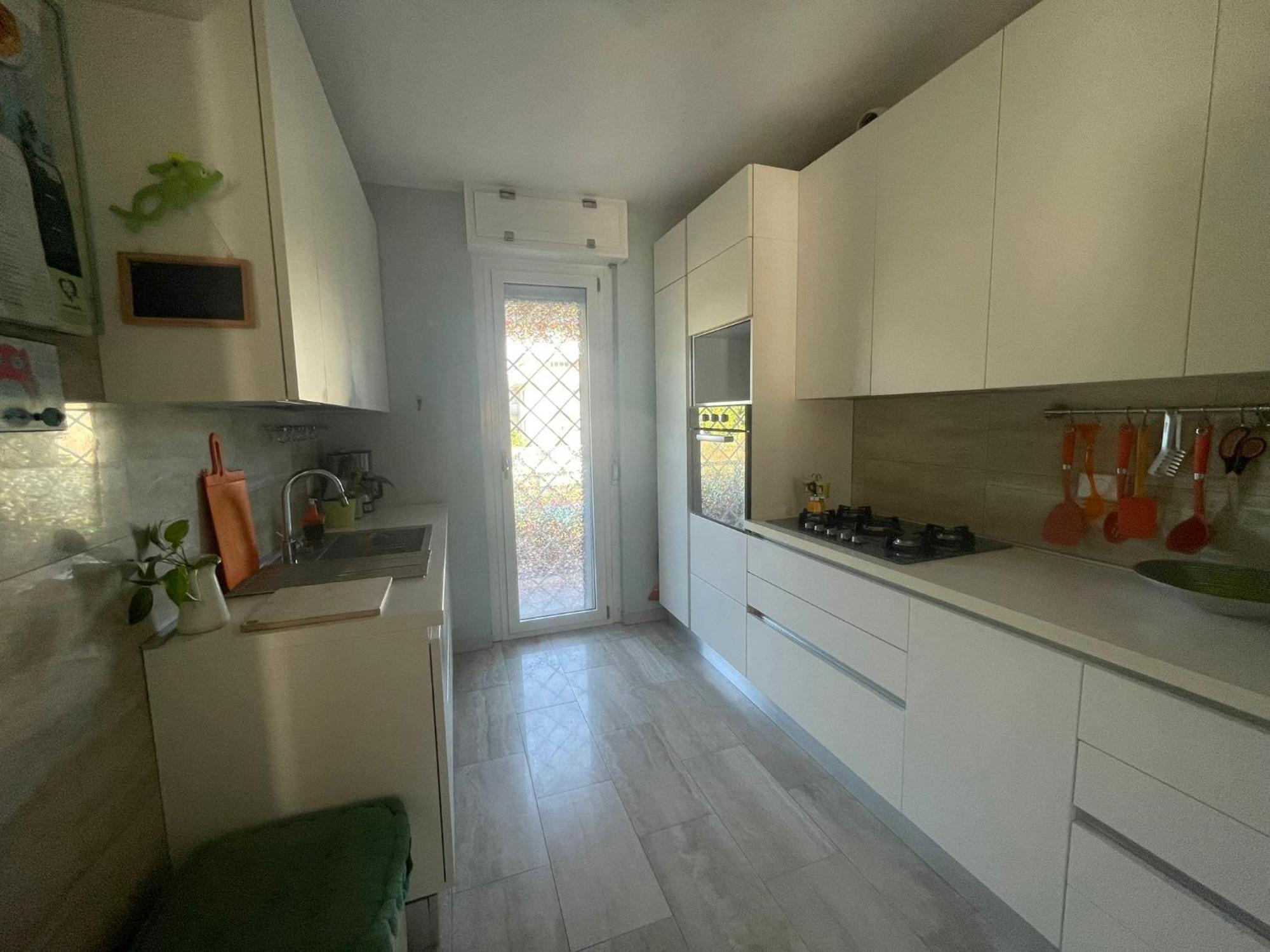 רומא Intero Appartamento Con Giardino E Parcheggio מראה חיצוני תמונה